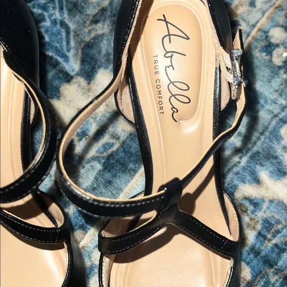 Black Abella True Comfort Seneca Pumps 8M VGUC - Picture 2 of 4